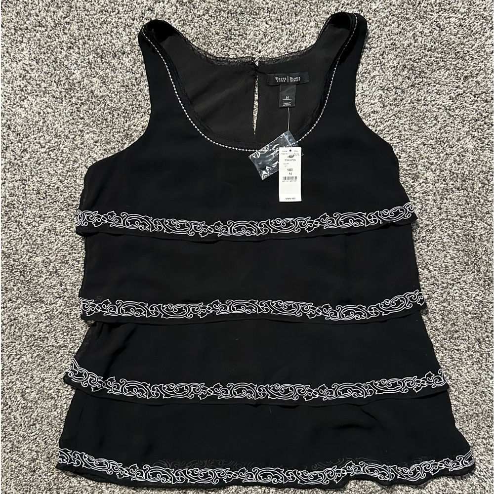 Women’s top White House black market